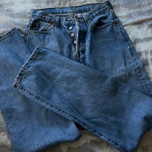 Levi jeans